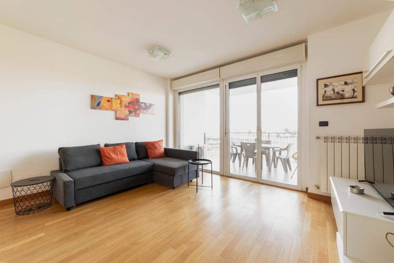 Rogoredo Apt With Terrace! *